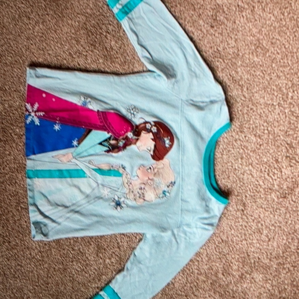 Girls Frozen shirt size 7